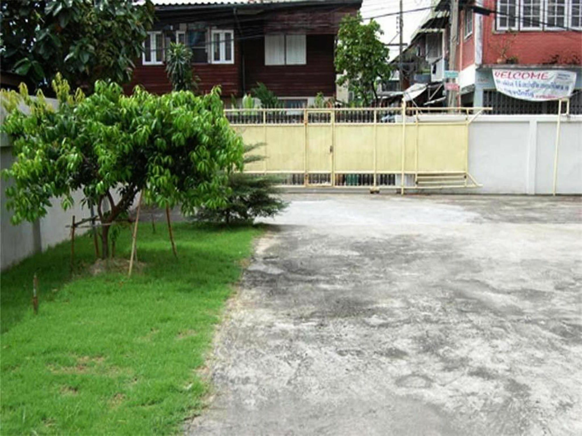 Vareevara Apartment Bangkok Exterior foto
